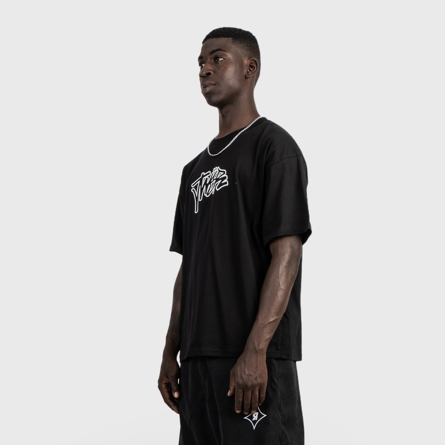 CLOSER-BLACK TEE